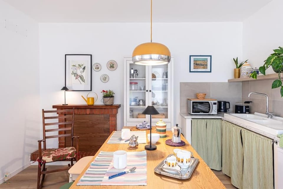 Fantastic Garden in a Trendy Apt with TANK Pool Apartment in Capannori