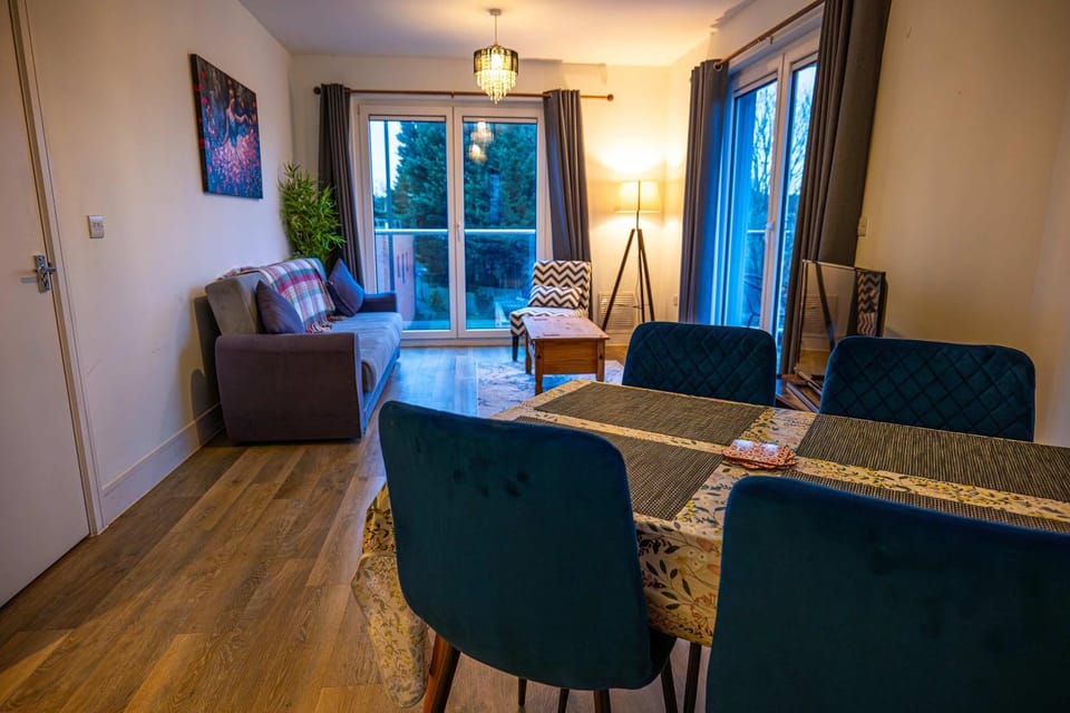 Convenient 2 Bedroom Apartment in Crawley Apartment in Crawley