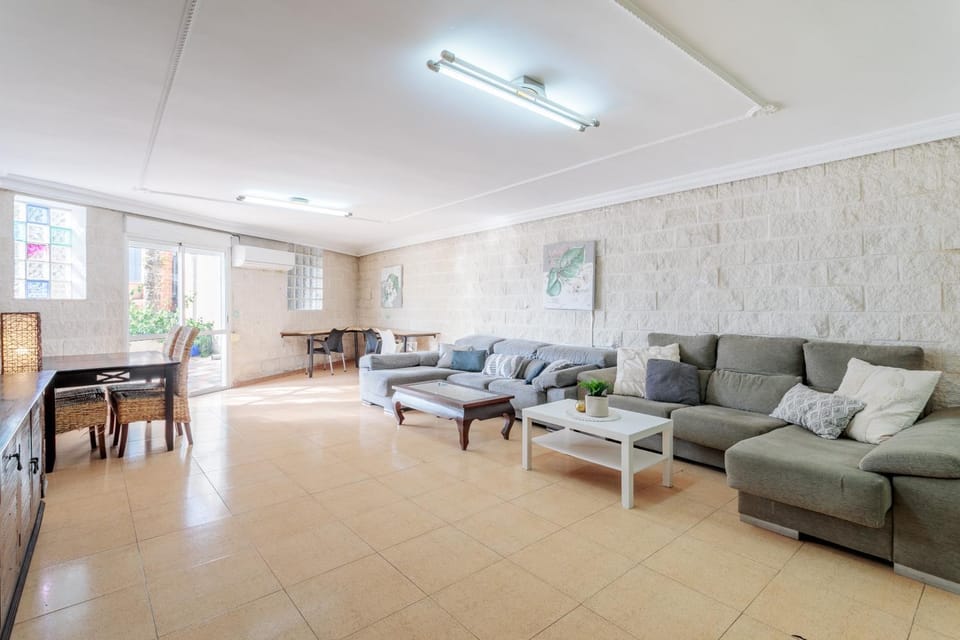 Property building, Living room