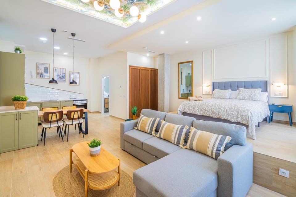 Living room, Photo of the whole room, Bedroom