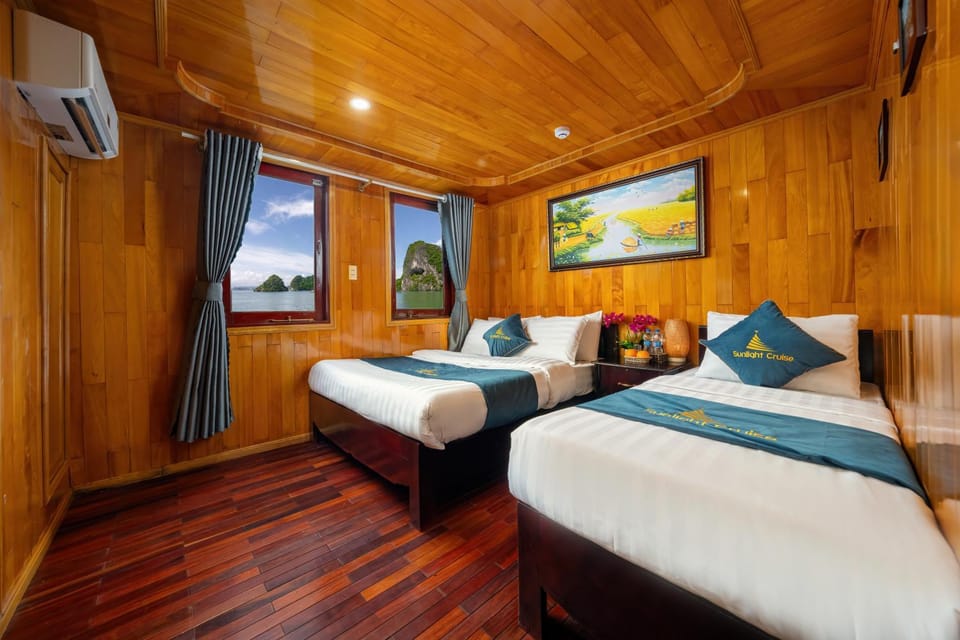 Bed, Bedroom, Sea view
