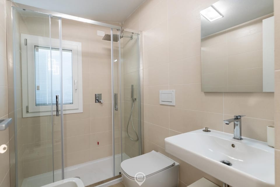 Estay - White Magnolia - AirCon - WiFi - Parking Apartment in Oristano