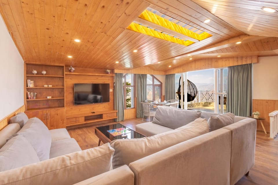TV and multimedia, View (from property/room), View (from property/room), Living room, Seating area