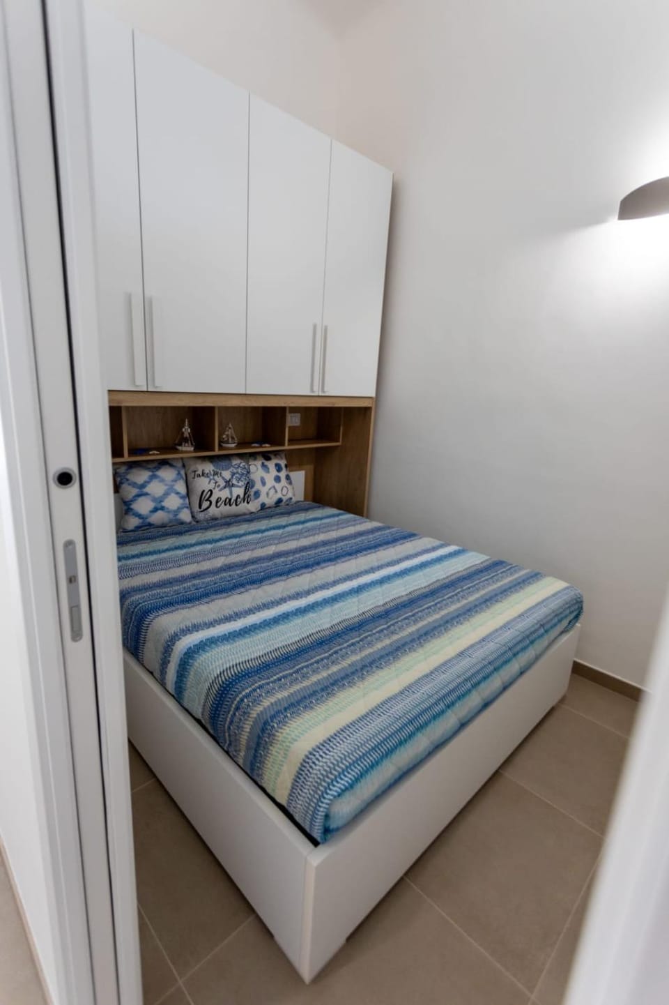 Bedroom, wardrobe