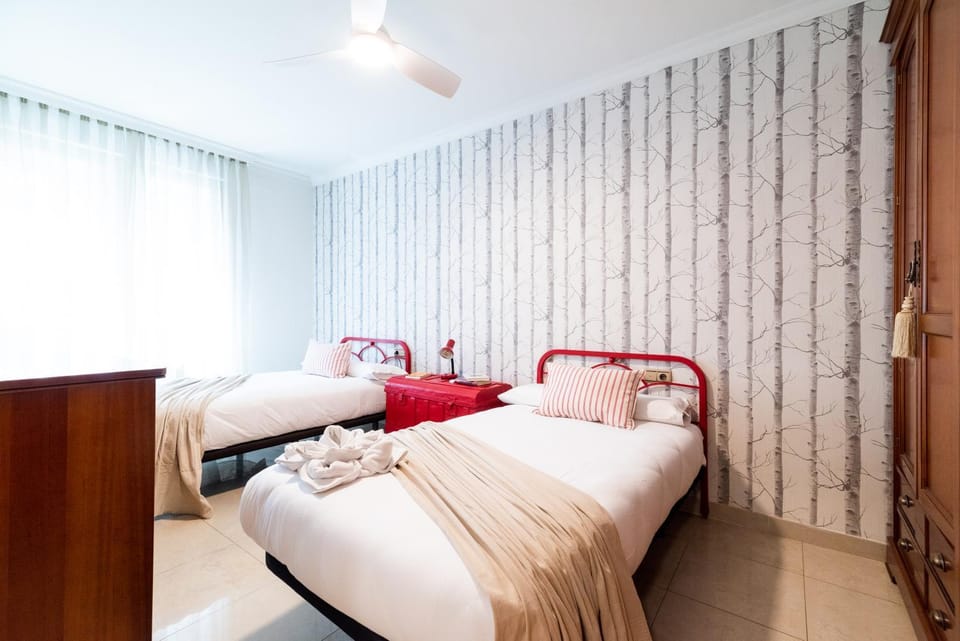 Wekey Homes Centrico y Familiar, Parking Incluido Apartment in Granada