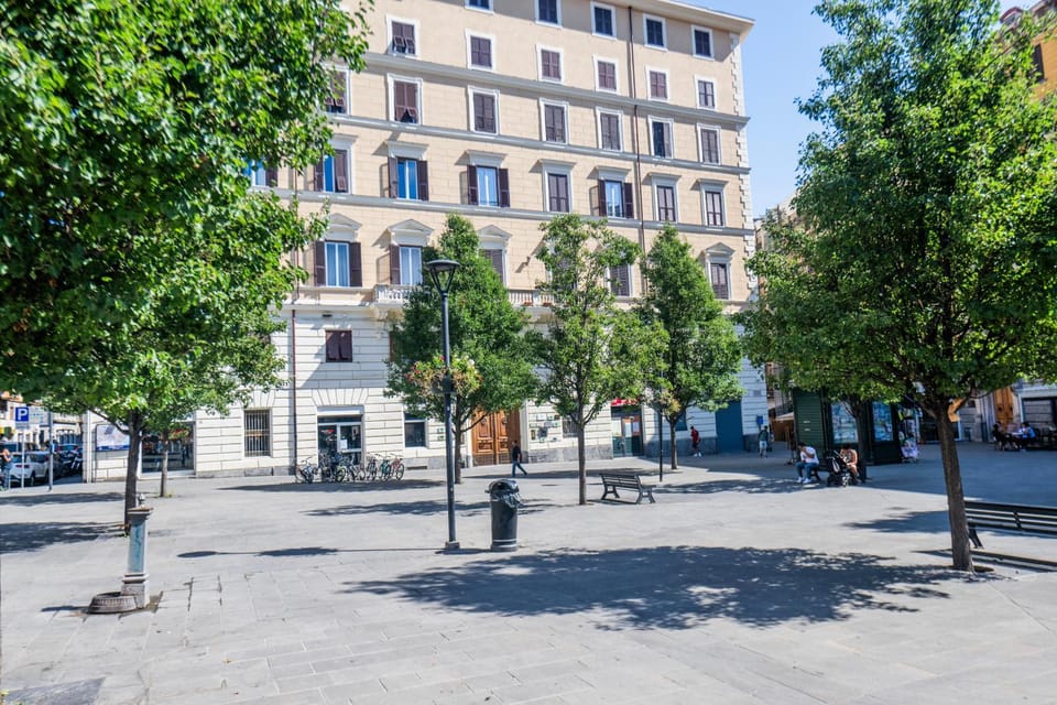Affittacamere Saint Bon 15 - 5 Terre Rooms and Suites Bed and Breakfast in La Spezia