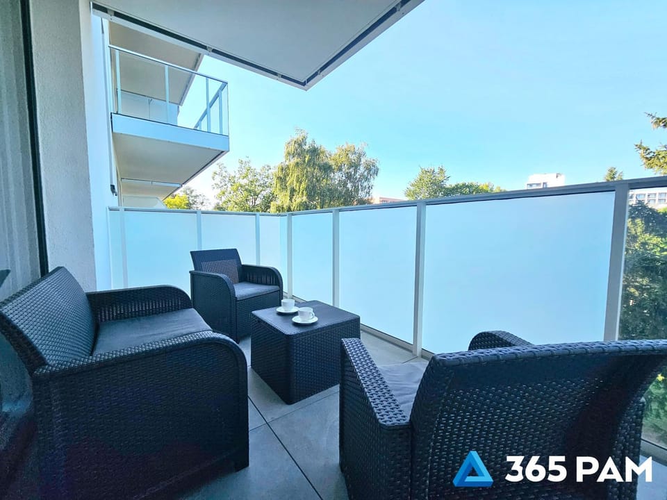 Day, View (from property/room), Balcony/Terrace, Seating area