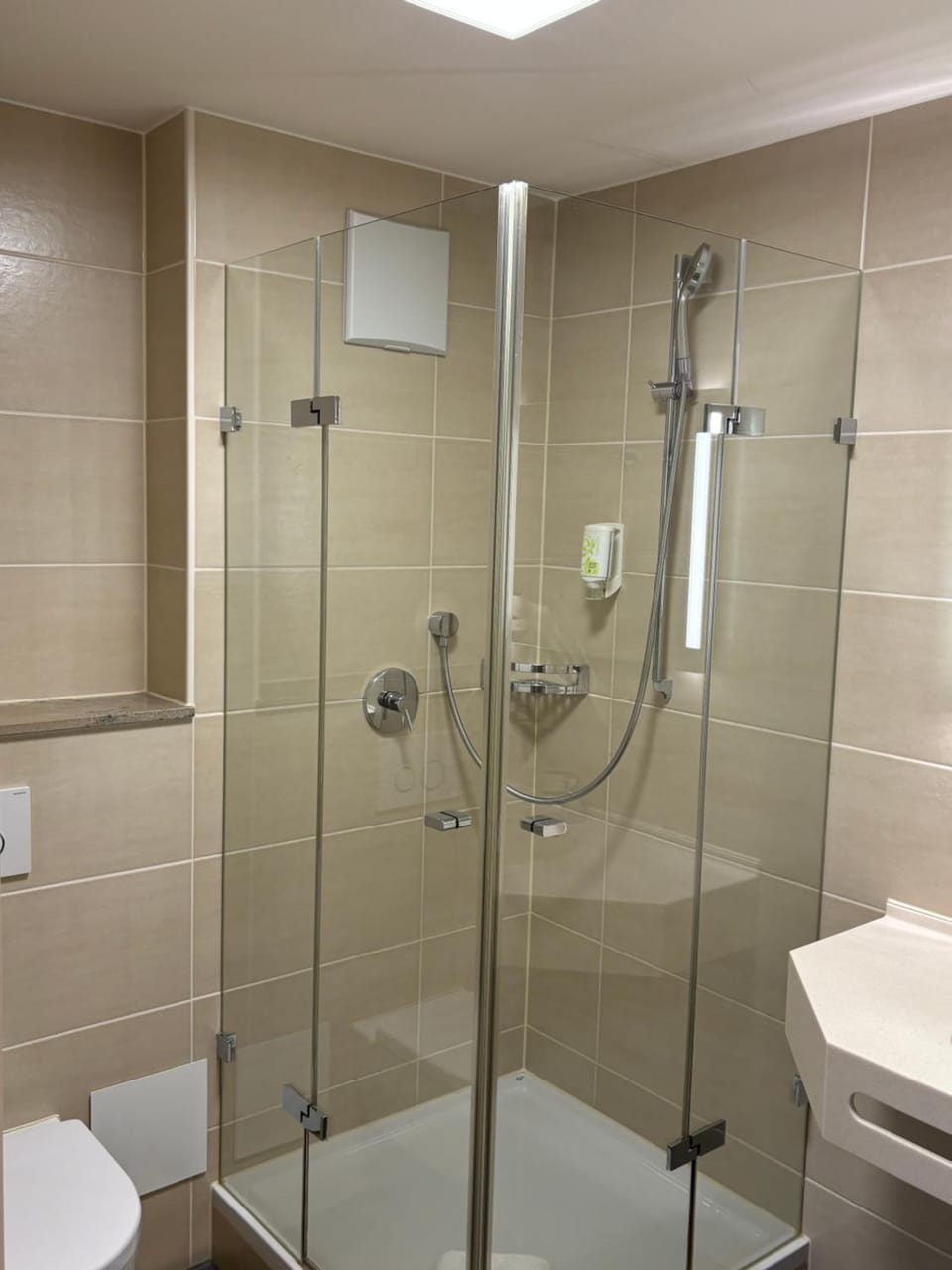 Shower, Toilet, Bathroom