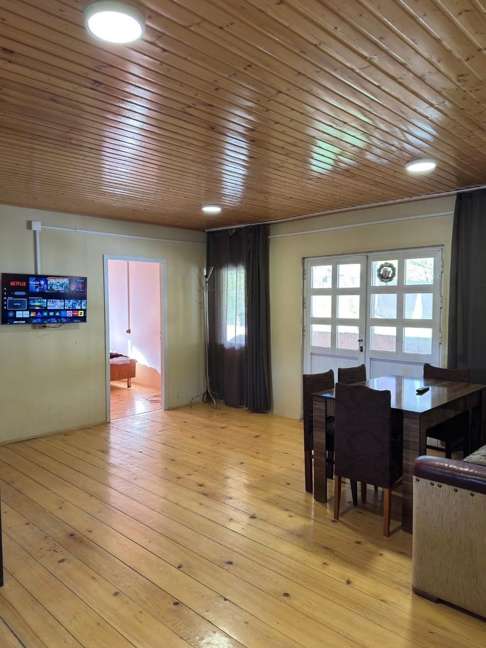 TV and multimedia, Living room, Seating area