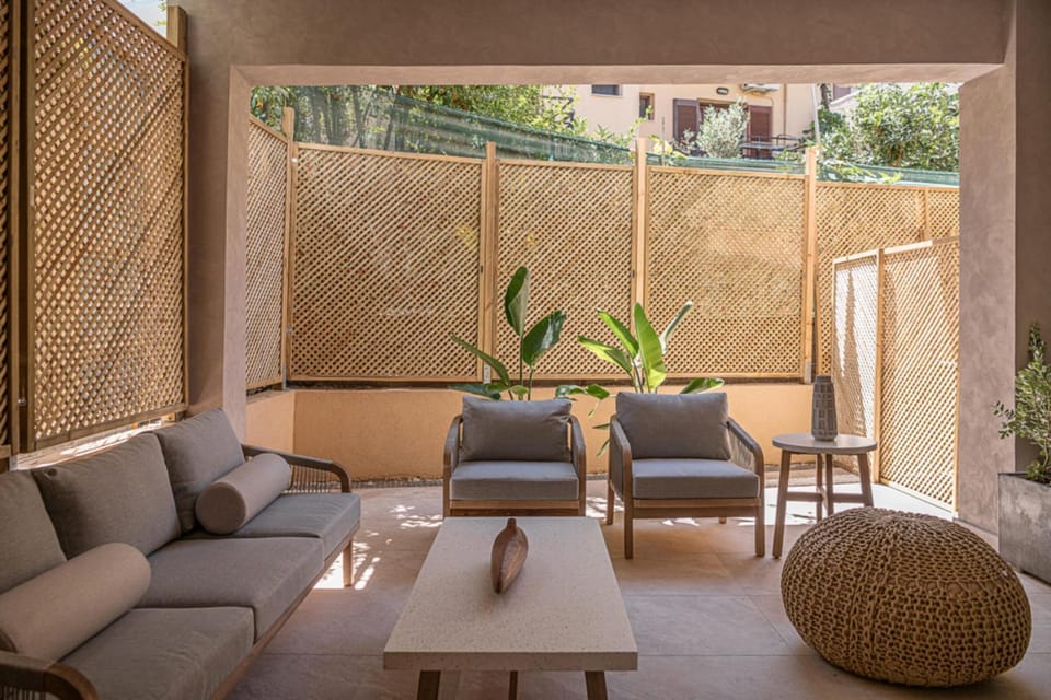 Patio, Day, Living room, Seating area, Inner courtyard view