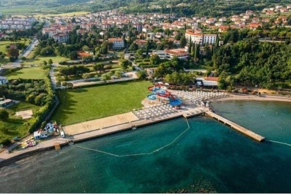 Bird's eye view, Beach, Public Bath