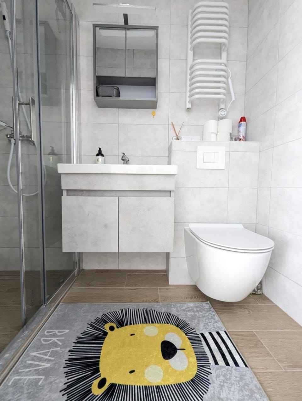 Shower, Toilet, Bathroom