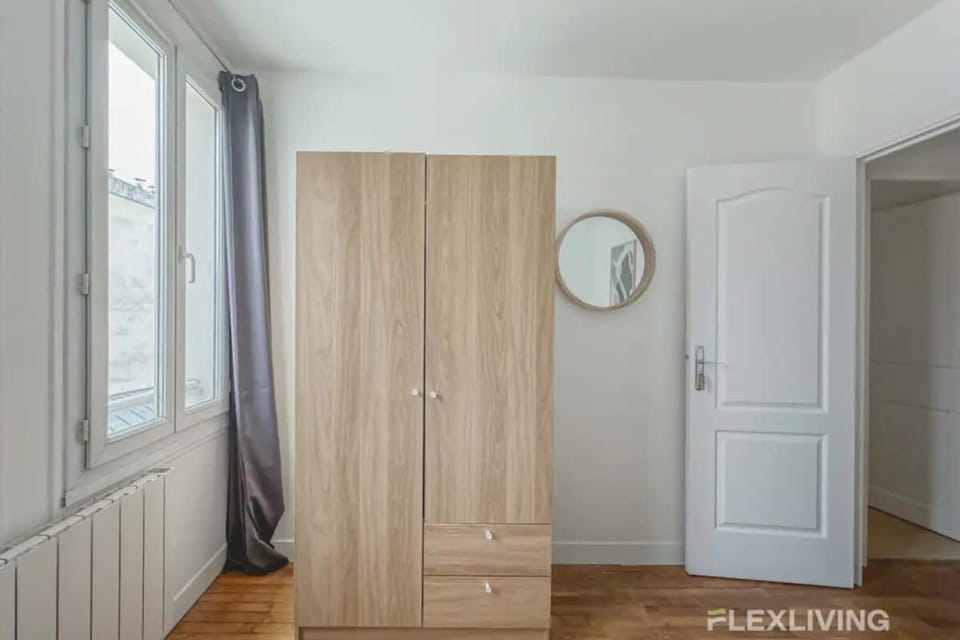 Flexliving - whole flat - Saint Martin Apartment in Paris