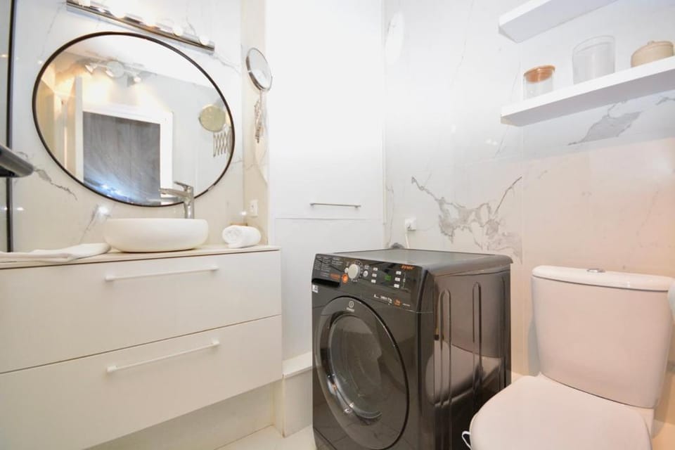 Studio Trocadero - Sablons Apartment in Paris