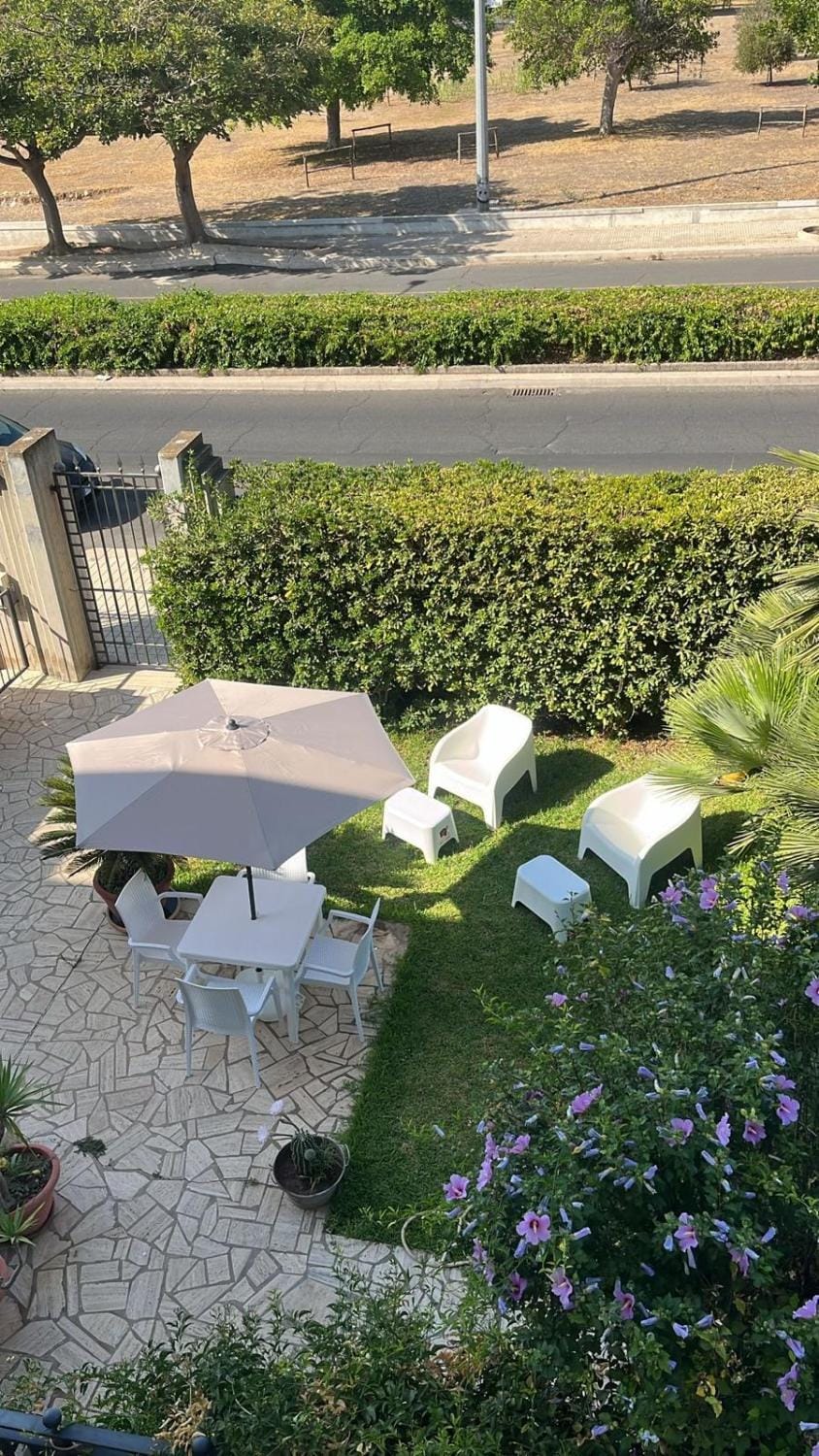 Garden, Garden