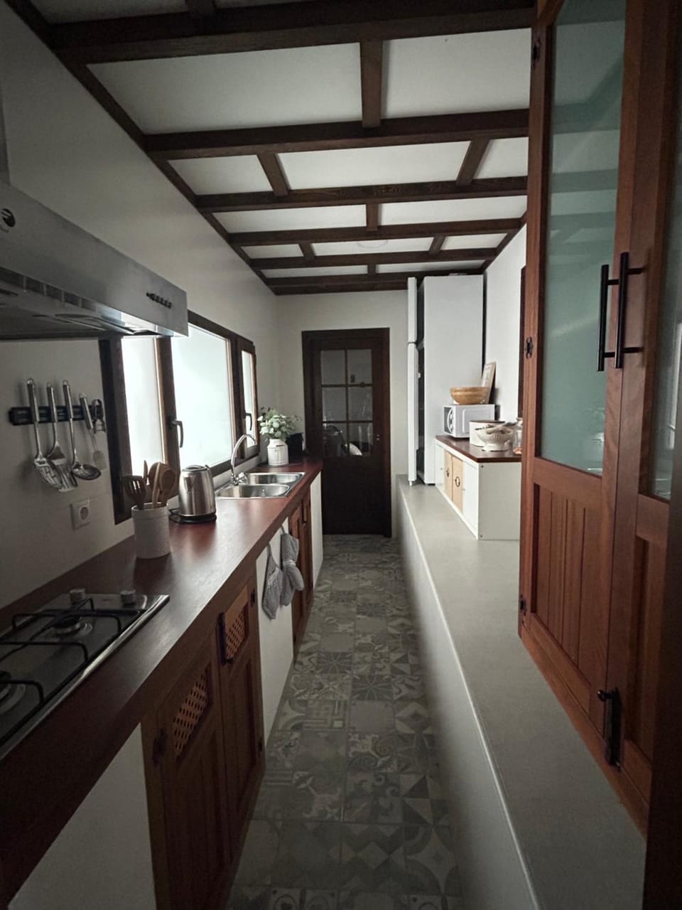 Kitchen or kitchenette