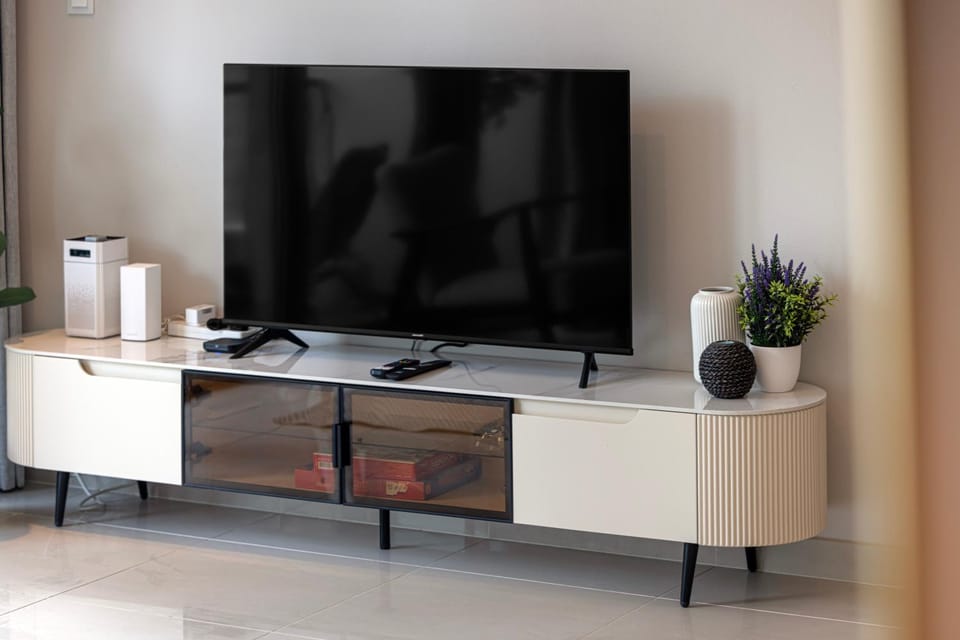 Communal lounge/ TV room, TV and multimedia, Evening entertainment