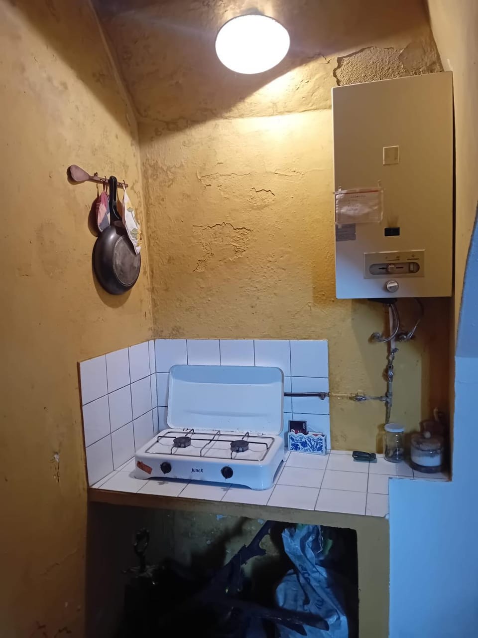 Kitchen or kitchenette, stove