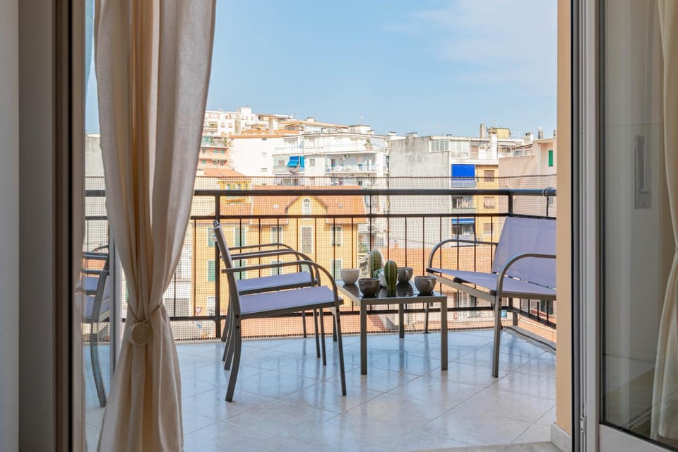 Property building, Day, View (from property/room), Balcony/Terrace, City view