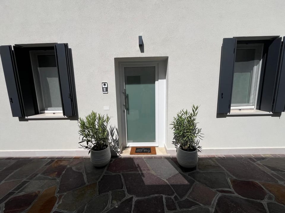 House of Flowers Apartment in Veneto