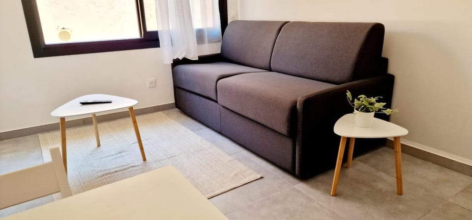 2 Le Saint Joseph Studio in City Center with AC Apartment in Antibes