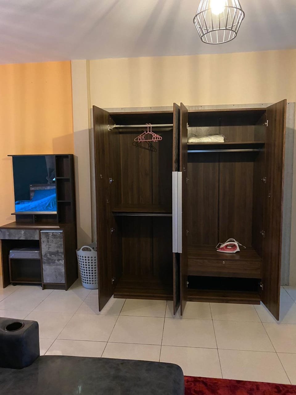 wardrobe