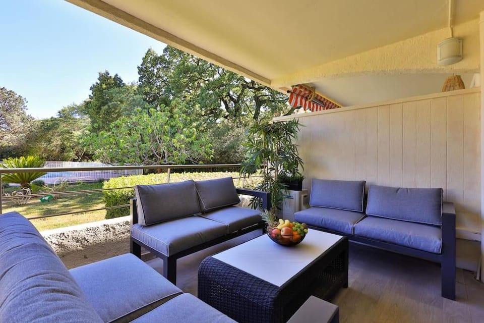 Centre St Tropez - Gd 2 pièces, piscine et parking Apartment in Saint-Tropez