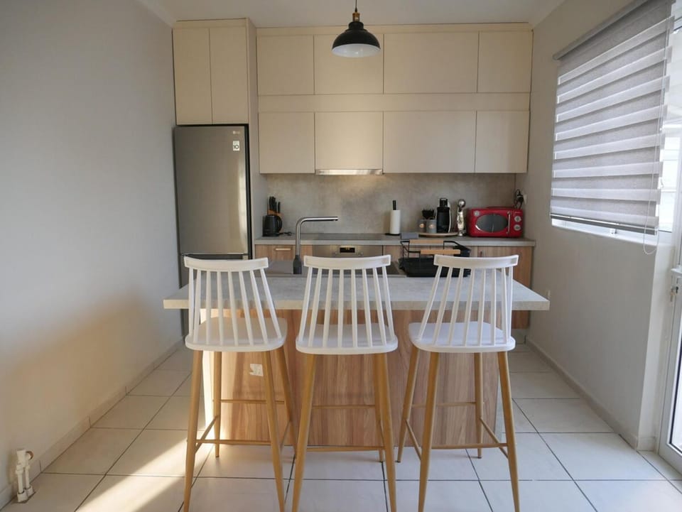 Gio's Central Cosy Apartment with private balcony Apartment in Chania