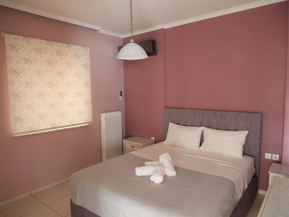 Gio's Central Cosy Apartment with private balcony Apartment in Chania