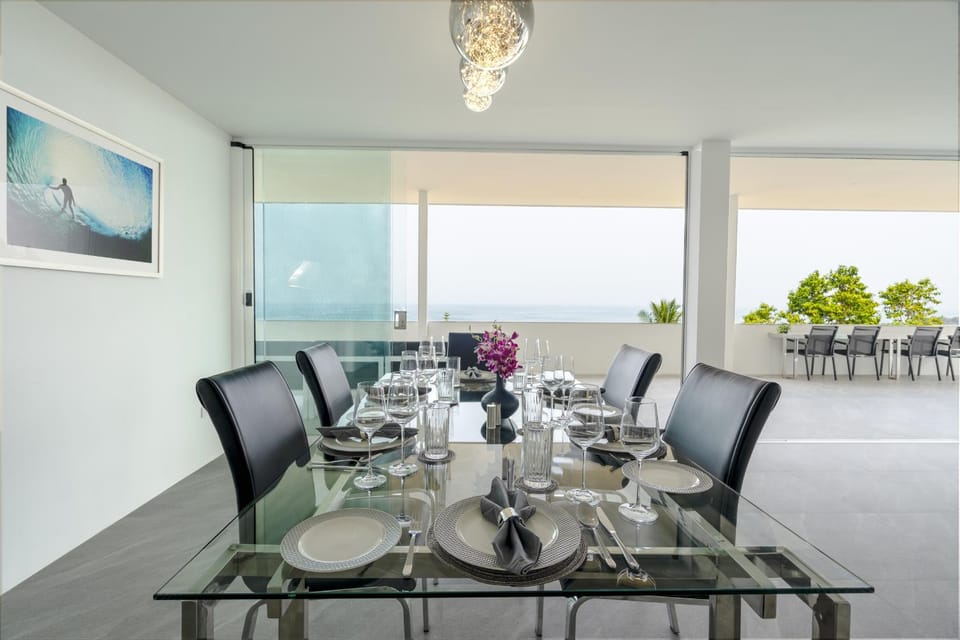 Dining area, Breakfast
