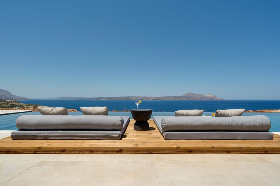 ARion Aesthesis Villa Fire Pit & Heated Pool Villa in Crete