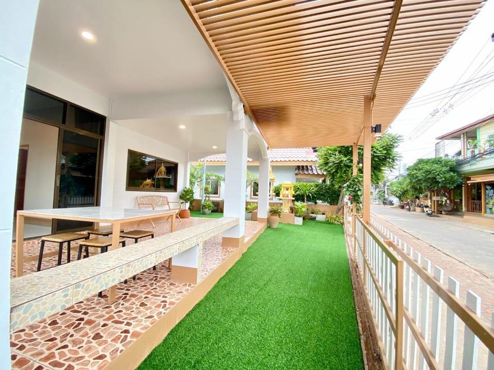 Balcony/Terrace, Inner courtyard view