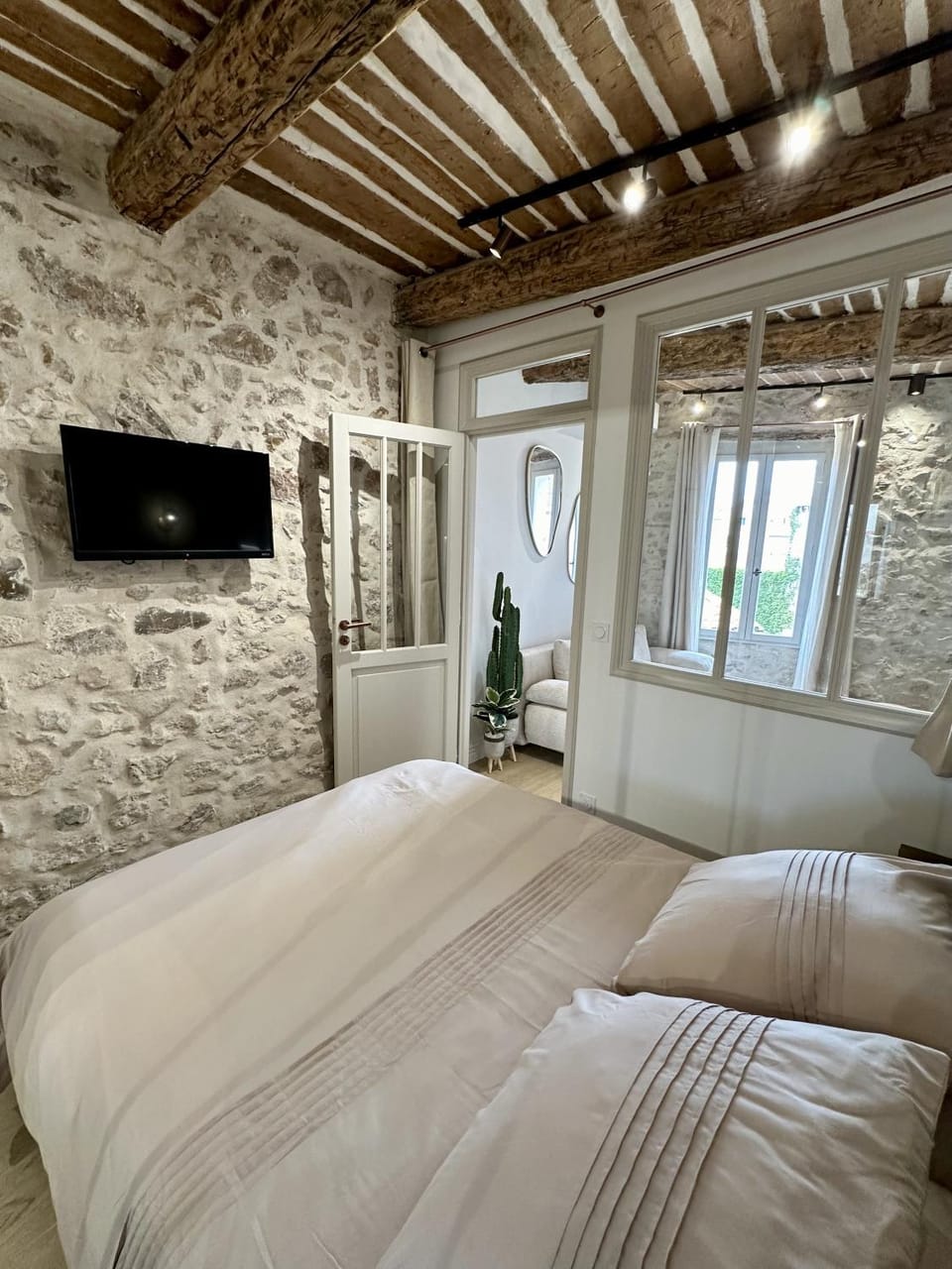 New Charming Apartment Old Town Apartment in Antibes