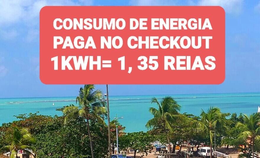 NA BEIRA MAR DE PAJUCARA- EDIF NEO- APARTAMENTO QUARTO E SALA - POSSUI VARANDA- VISTA LATERAL DO MAR-RUA JULIO PLECH FILHO 60 ESQUINA COM AVENIDA DOUTOR ANTONIO GOUVEIA - CONSUMO ELETRICO É PAGO No CKECK-OUT - 1 KWH É 1,35 REIAS - TEM TELA DE PROTEÇÃO Apartment in Maceió