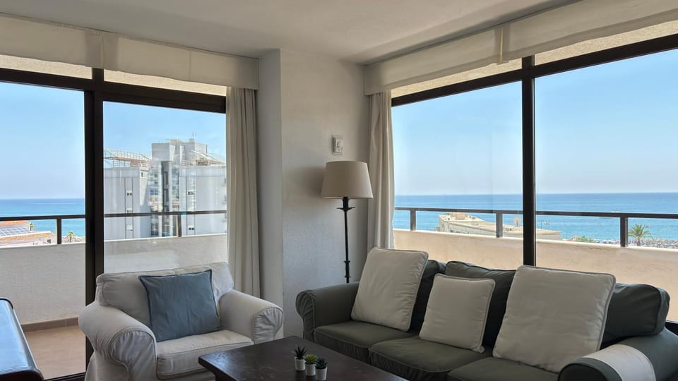 Natural landscape, View (from property/room), Balcony/Terrace, Living room, Sea view