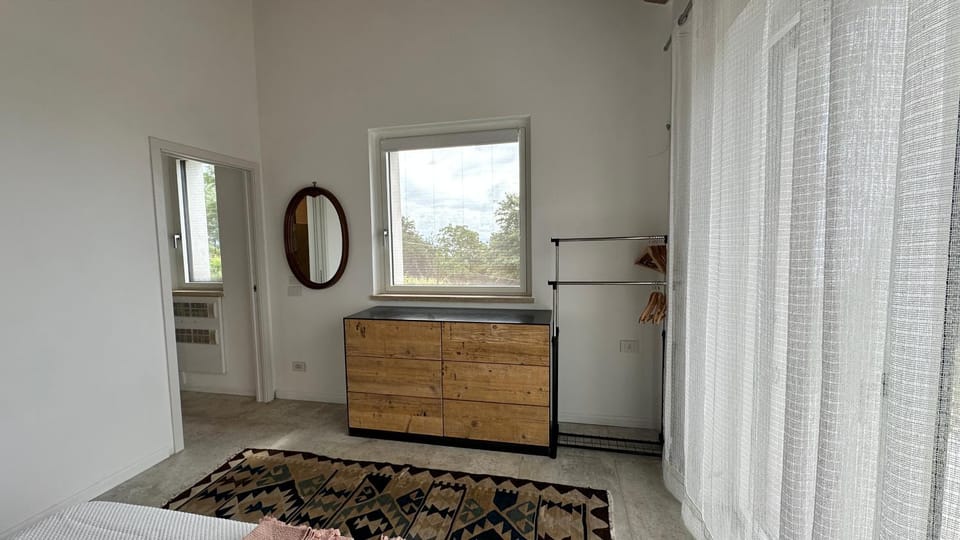 Bedroom, storage