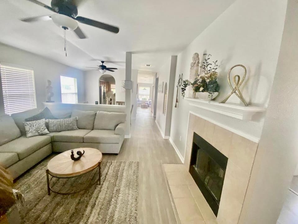 Living room, Seating area, fireplace