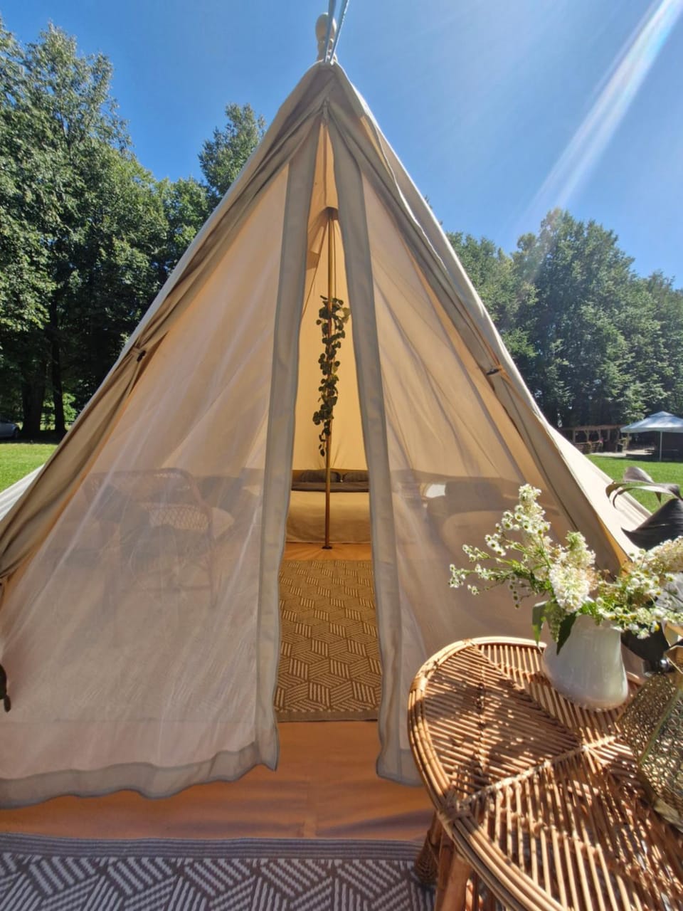 Glamping za Zamkiem w Chęcinach Luxury tent in Poland