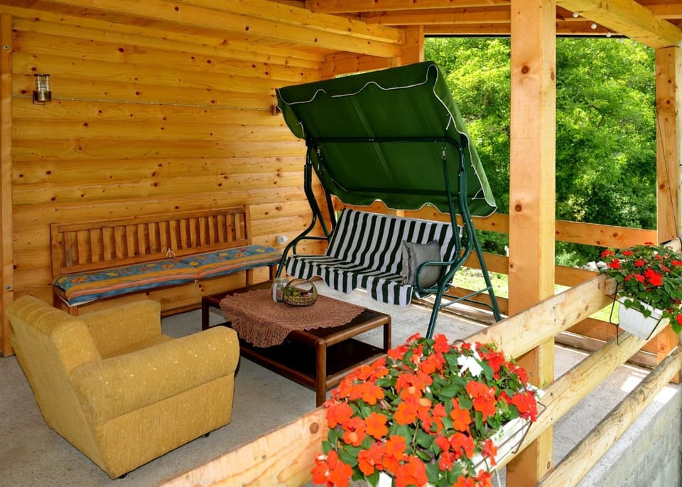 Deda Misina Koliba Apartment in Serbia