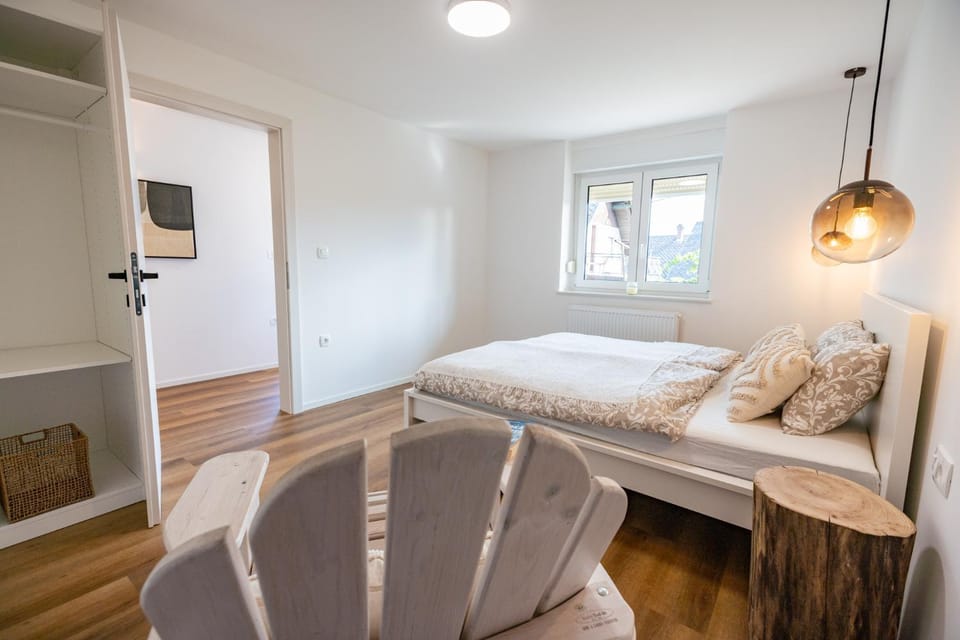 Bed, Photo of the whole room, Bedroom, wardrobe