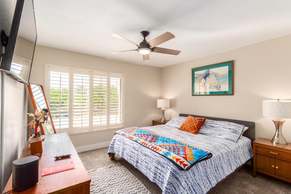 Bed, Bedroom
