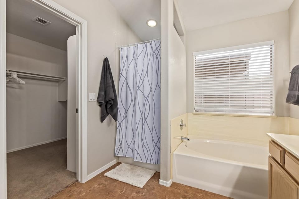 Bathroom, Bath