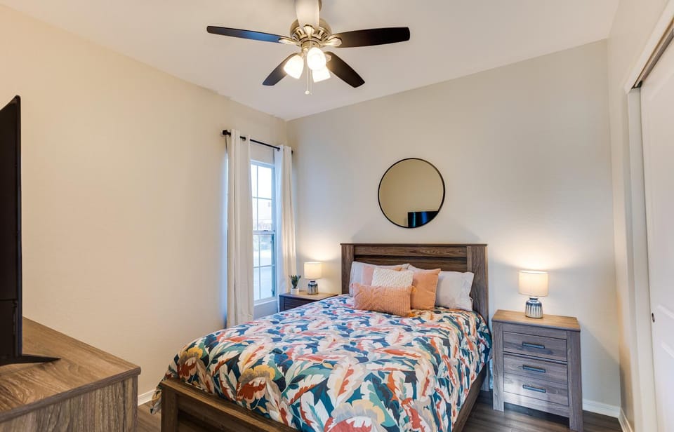 Bed, Bedroom
