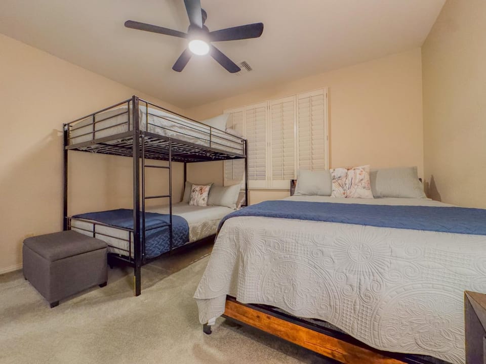 Lynx Chandler/Ocotillo House in Chandler