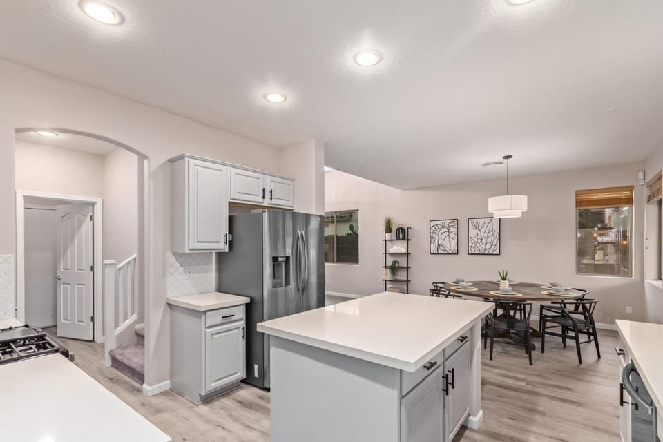 Kitchen or kitchenette, kitchen