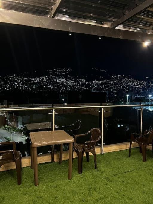 Exclusivo apartamento con piscina y parqueadero 602 Apartment in Medellin