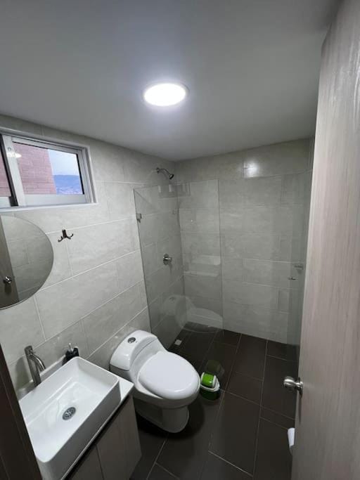 Exclusivo apartamento con piscina y parqueadero 602 Apartment in Medellin