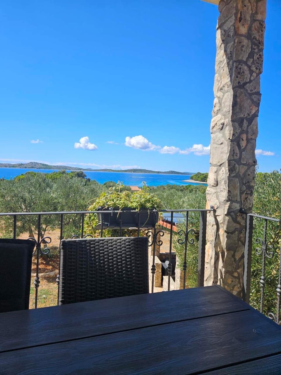 Kuća za odmor Zuborovica Villa in Šibenik-Knin County, Croatia
