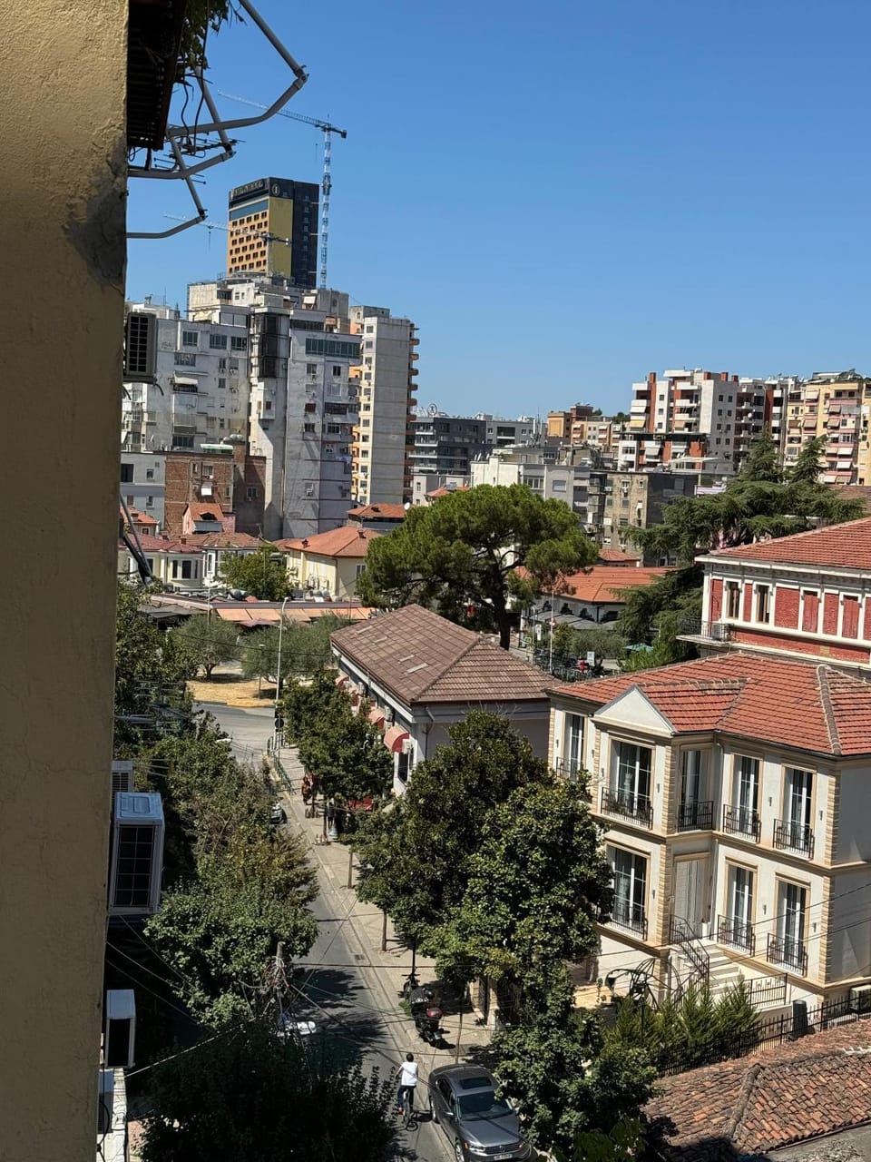 Property building, Neighbourhood, City view, Street view, Location