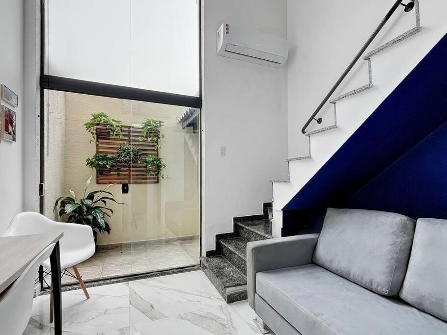 Living room, Seating area, air conditioner